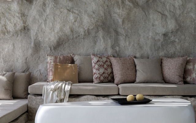 WhiteArt Suites