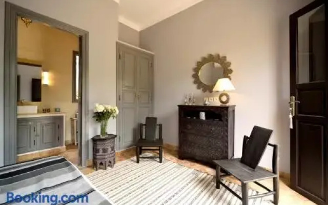 Villa Dinari
