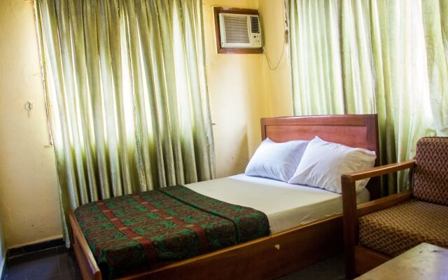 Allonze Hotel