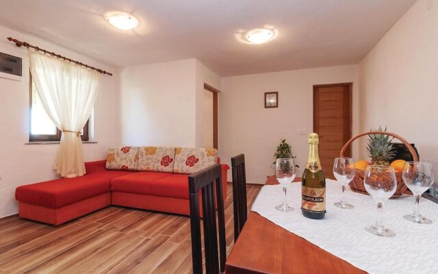Amazing Home in Maslenica With Wifi and 1 Bedrooms