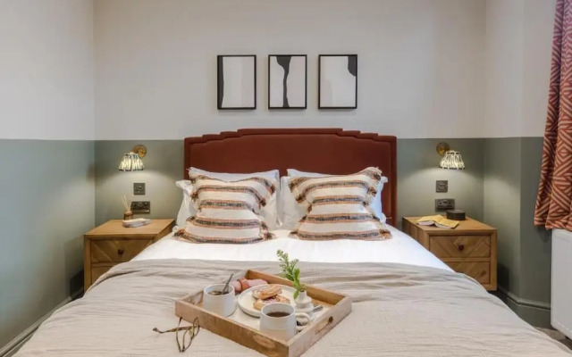 Your Apartment - Redland Place