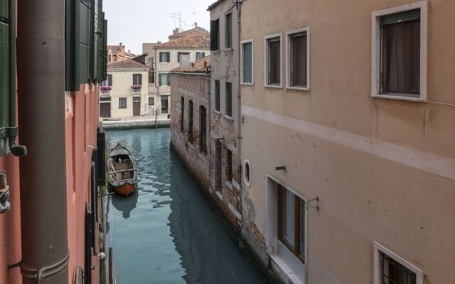 Rio Terra' Canal View Apartment