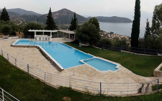 Hotel Theasis