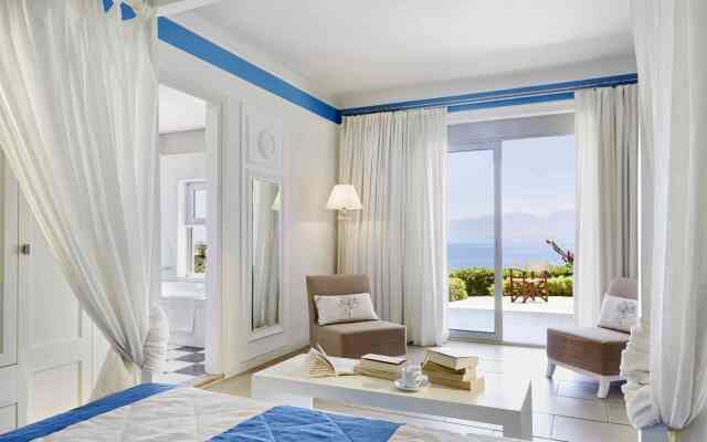 Pleiades Luxurious Villas