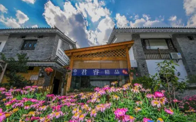 Floral Hotel Dali Honglongjing Junrui