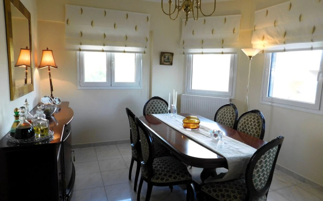 Helen's Villa