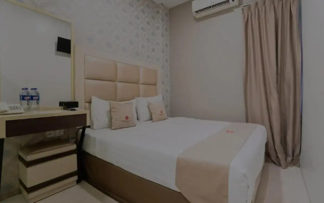 OYO 676 Nasa Hotel