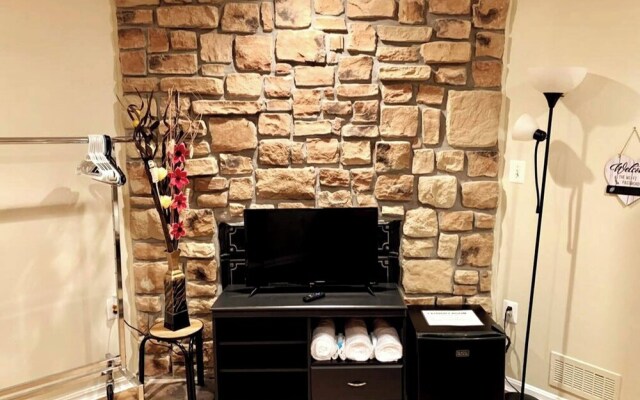 Room in House - The Master Haven Cozy Private Room