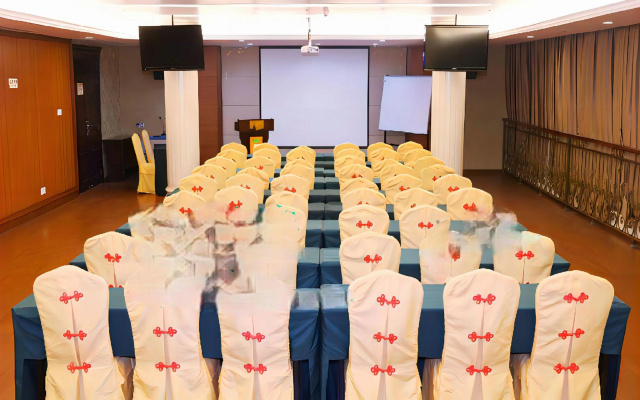 Vienna Hotel Meizhou Mei County Airport