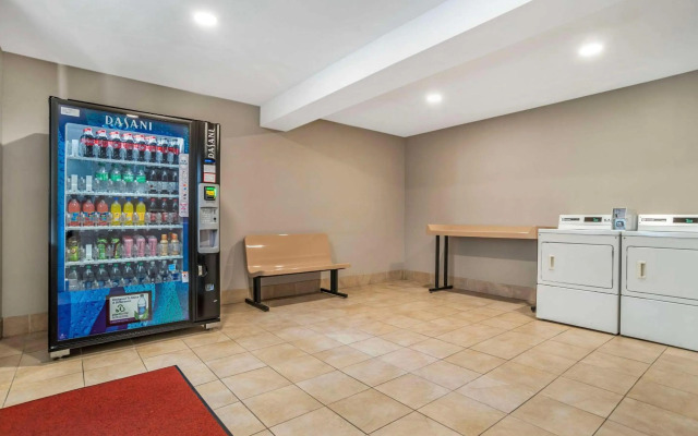 Country Inn & Suites by Radisson, Metairie (New Orleans), LA