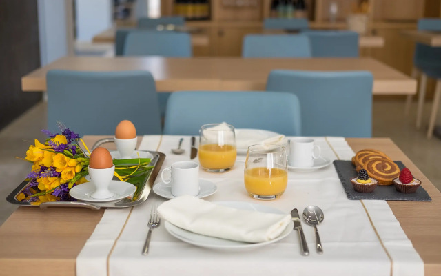 Netum Hotel