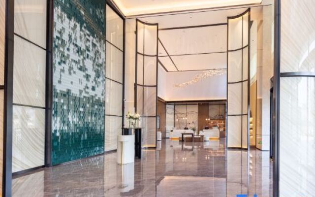 Yibin Lingang University City Convention and Exhibition Center Atour Hotel