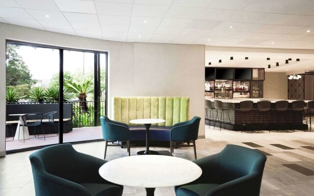 DoubleTree by Hilton Austin - University Area