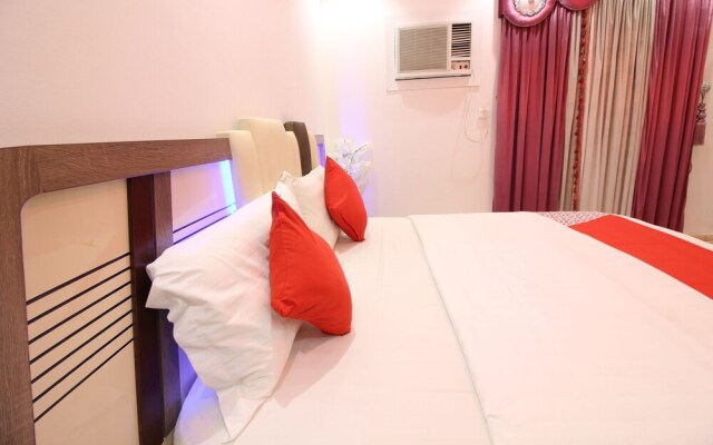 OYO 594 Taj Lamar Furnished Apartments