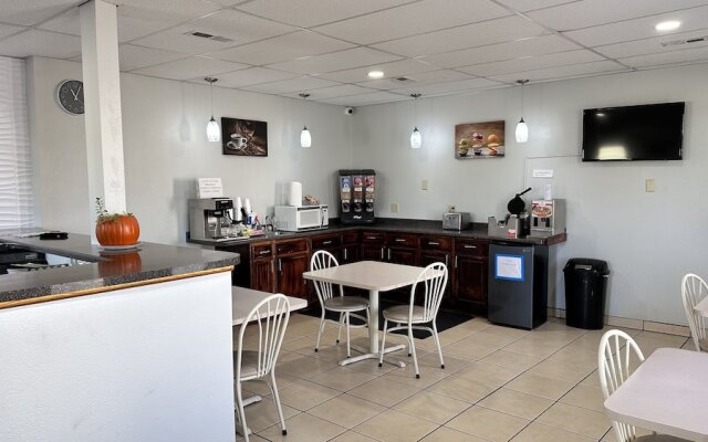 Travelodge by Wyndham Yankton