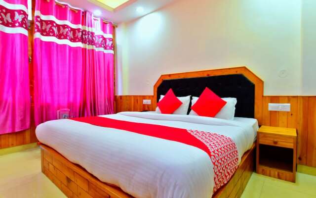 OYO 38661 Hotel Apna Ghar