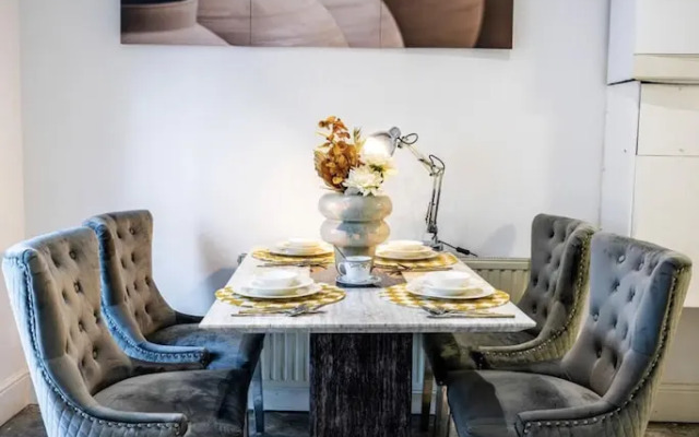 Immaculate 3 Bed Luxury House in Dagenham London