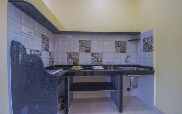 OYO 18947 Home Modern Stay Morjim Beach