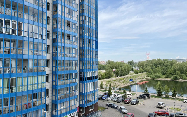 Династия на Ярыгинской набережной, 21