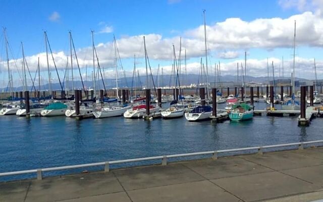 Osaka Hokko Marina Hull