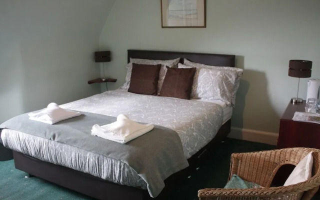 Airdenair Guest House