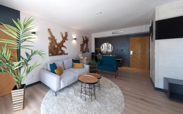 Hotel La Laguna Spa And Golf