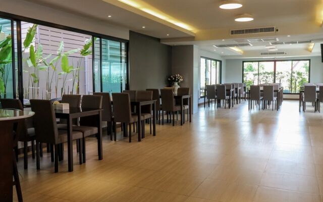 Nida Rooms San Phisuea 88