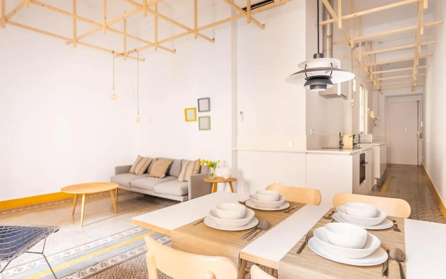 Pop Art , Sunny Apartment near Santa Cruz