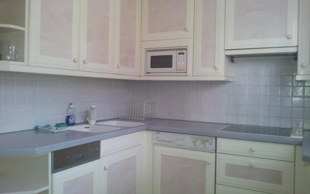 Cosy Apartment in the City