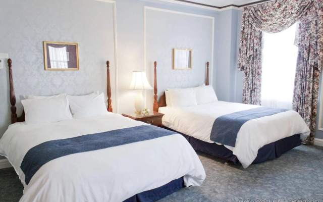 The Hotel Saskatchewan, Autograph Collection