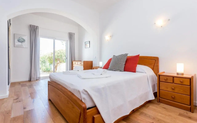 Casa Furneaux by Seewest