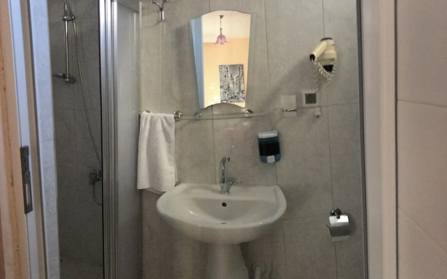 benjy motel pansiyon