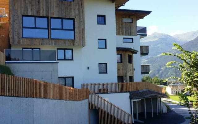 Inviting Flat in Hart With Fitness Room