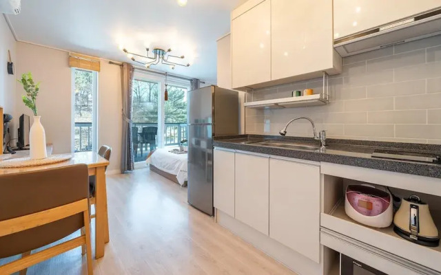 Goseong Araenmaru Pension