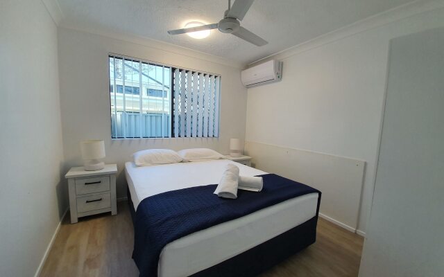 Montego Mermaid Beach Motel