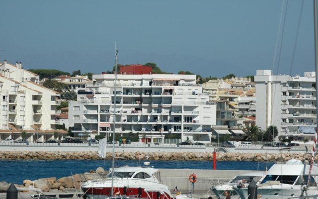 Apartamentos Passeig Del Mar