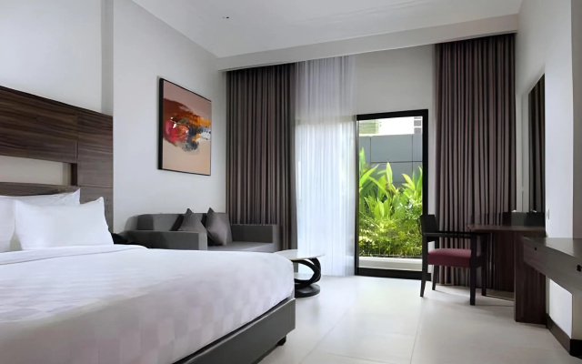 Helios Hotel Bone
