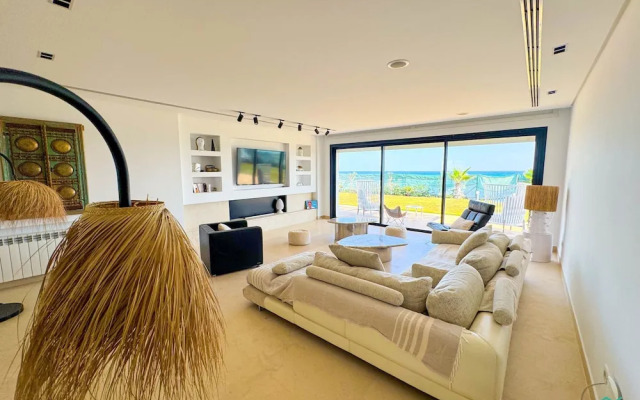 The Perfect Beach House in Hammamet