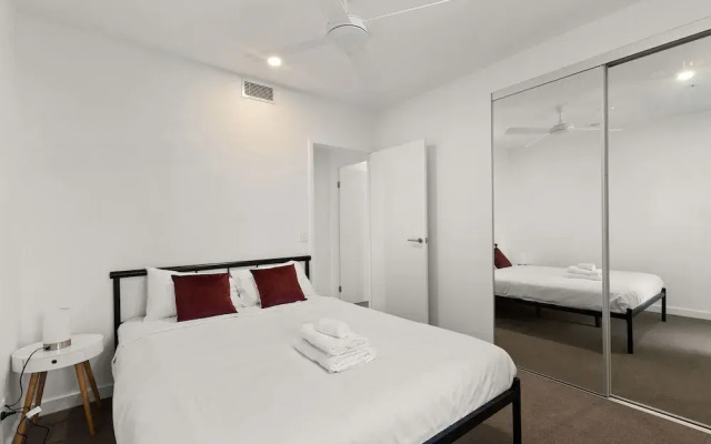 South Brisbane 2 Bedrooms Apartment with Free Parking by KozyGuru