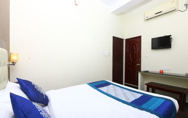 OYO 10675 Prakasam Residency