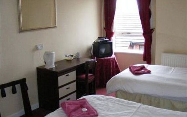 Fernlea Hotel