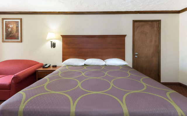 Super 8 by Wyndham Enid