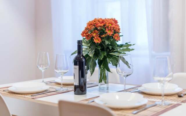 Oasis Apartments - Paulay Ede Street