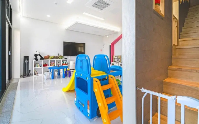 Gyeongju Cheongun28 Kids Poolvilla