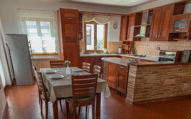 Apartments Leone