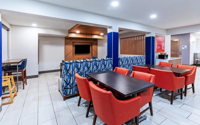 Holiday Inn Express Harvey-Marrero by IHG