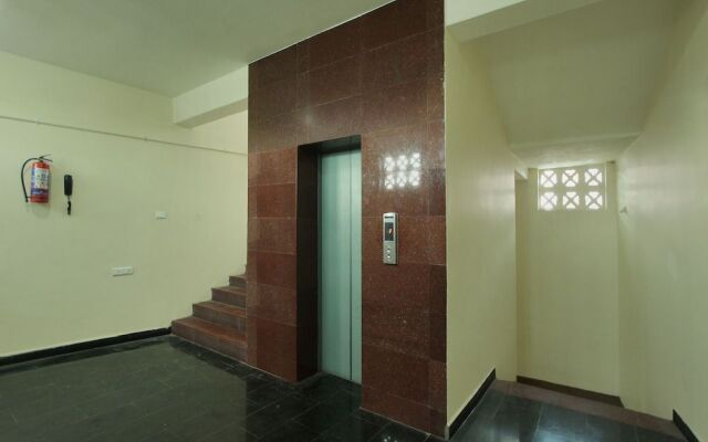 OYO 16345 PKN Residency