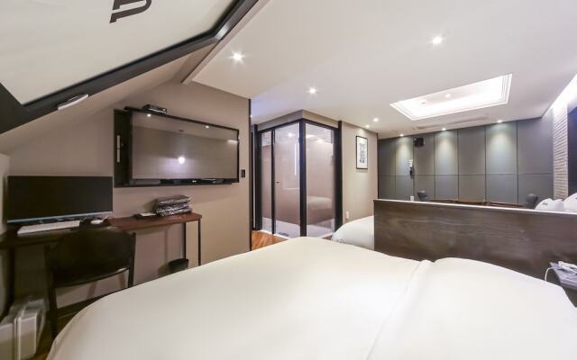 Busan Daeyeondong Hotel Smith