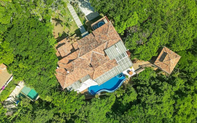 Cliffside Boutique Hotel
