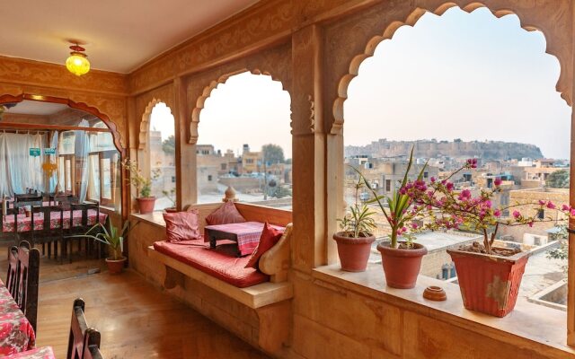 Hotel Lal Garh Fort And Palace